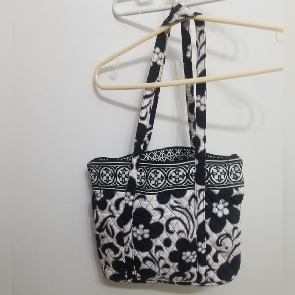 2 GUC Vera Bradleys for cleaning/repair, or upcycling - Picture 10 of 16